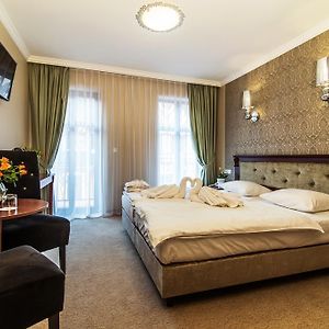 Zimmer mit zwei Einzelbetten